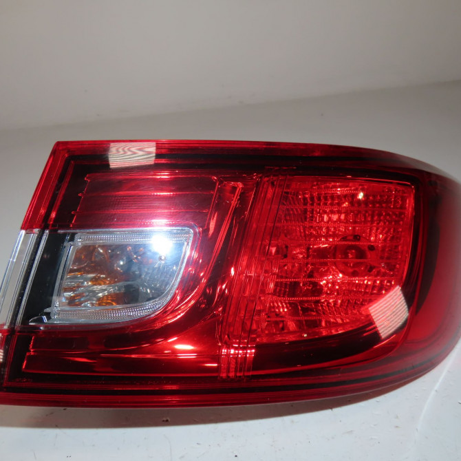 Feu arrière droit occasion  Renault CLIO IV (BH_) 1.2 16v (2012)   265509846R  1