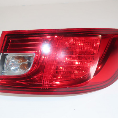 Feu arrière droit occasion  Renault CLIO IV (BH_) 1.5 dci 75 (2012) 5 portes   265509846R 