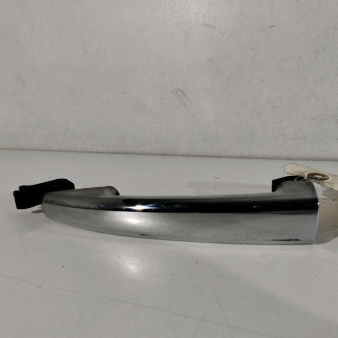 Poignee ext porte ard occasion  Citroën C3 II (SC_) 1.4 hdi 70 (sc8hzc, sc8hr0, sc8hp4) (2009) 5 portes   9101KZ  1