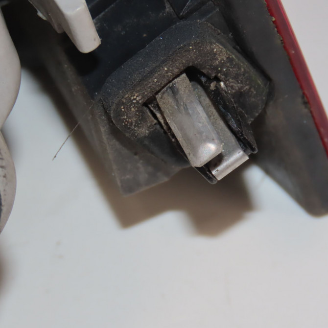 Feu arrière gauche occasion  Volkswagen vw POLO (9N_, 9A_) 1.2 (2002-2007) 5 portes   6Q6945095G  5