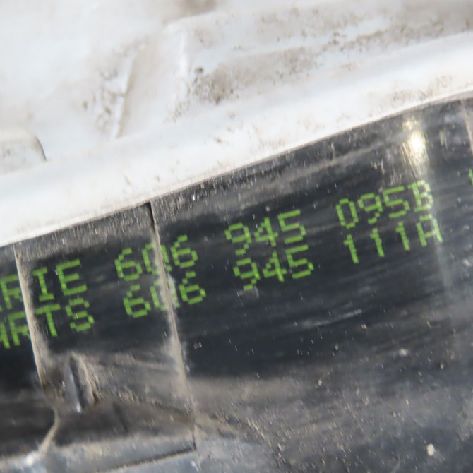 Feu arrière gauche occasion  Volkswagen vw POLO (9N_, 9A_) 1.2 (2002-2007) 5 portes   6Q6945095G  7