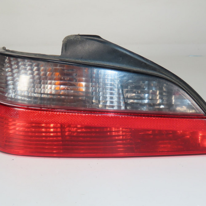 Feu arrière gauche occasion  Peugeot 406 (8B) 1.8 16v (1995-2000)   6350E8  1
