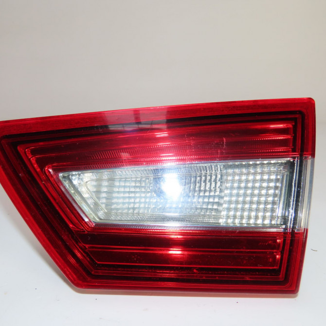Feu arrière intérieur droit occasion  Renault CLIO IV (BH_) 1.5 dci 75 (2012) 5 portes   265505796R  1