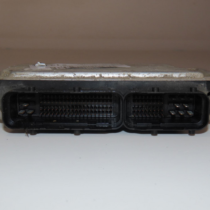 Calculateur moteur occasion  Peugeot 107 (PM_, PN_) 1.0 (2005-2014) 3 portes   896610H070  2