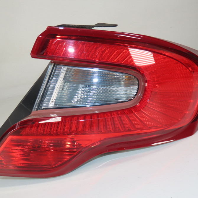 Feu arrière droit occasion  Fiat TIPO A trois volumes (356_, 357_) 1.4 (356sxa1b) (2015-2020)   521029650  1