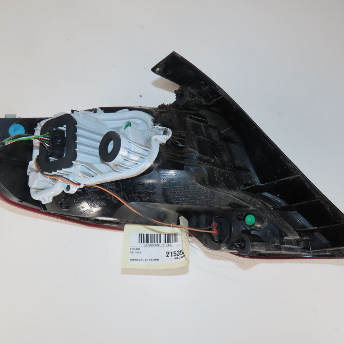 Feu arrière droit occasion  Fiat TIPO A trois volumes (356_, 357_) 1.4 (356sxa1b) (2015-2020)   521029650  3