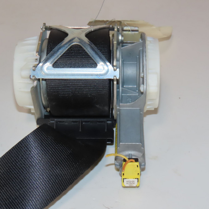 Ceinture avant droite occasion  Peugeot 3008 Monospace (0U_) 1.6 hdi (2009-2016) 5 portes   98019795XX  3