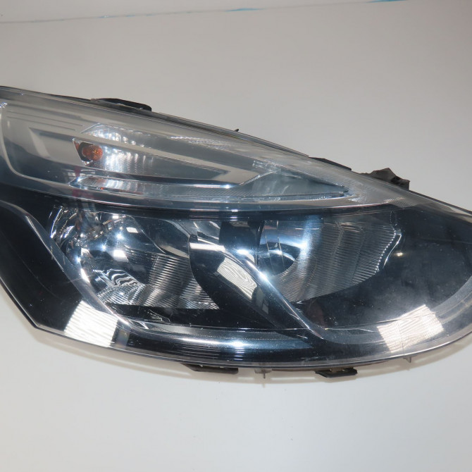 Phare droit occasion  Renault CLIO IV (BH_) 1.5 dci 75 (2012) 5 portes   260100653R  1