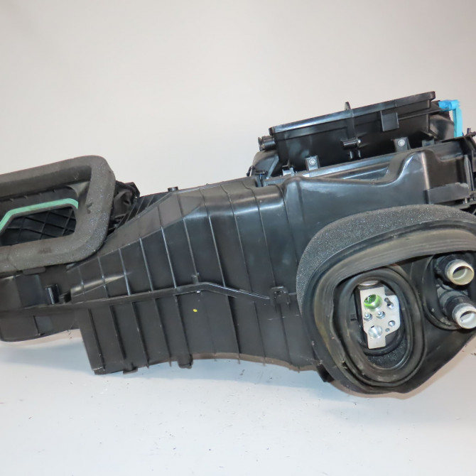 Bloc de chauffage complet occasion  Audi TT (8J3) 2.0 tfsi (2006-2010)   8J1820003C  5