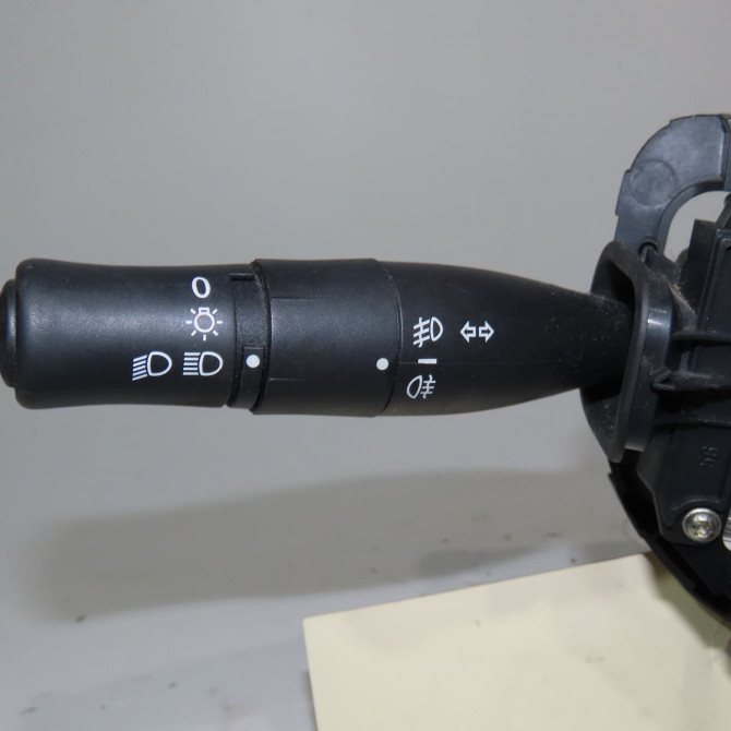 Bloc commodos occasion  Renault MEGANE II (BM0/1_, CM0/1_) 1.6 16v (bm0c, cm0c) (2002-2008)   820021646229  3