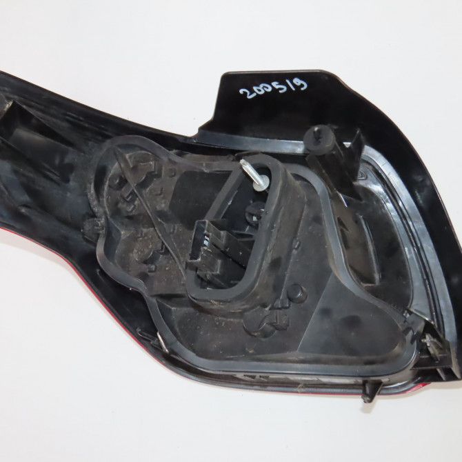 Feu arrière droit occasion  Citroën DS3 (SA_) 1.2 vti 82 (2013-2015)   9676973380  2