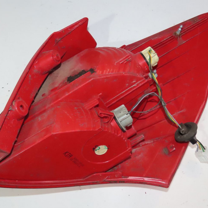 Feu arrière gauche occasion  Kia VENGA (YN) 1.4 crdi 90 (2010)   924011P000  2