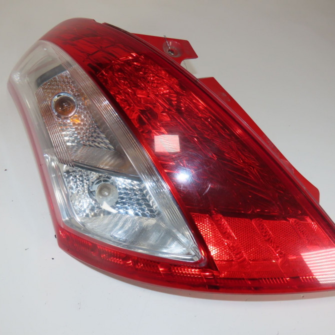 Feu arrière gauche occasion  Suzuki SWIFT IV (FZ, NZ) 1.2 (azh 412) (2010)   3567068L00  1