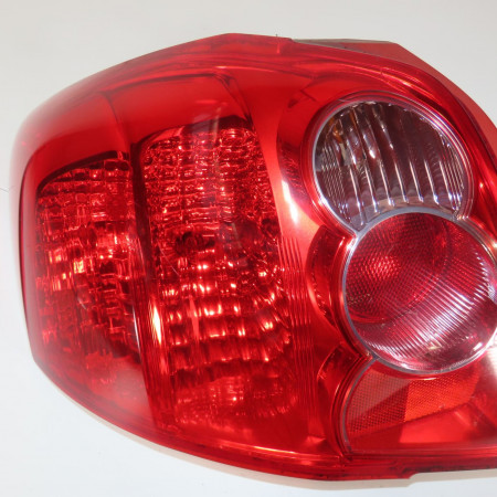 Feu arrière gauche occasion  Toyota AURIS (_E15_) 2.0 d-4d (ade150_) (2006-2012)   8156002380 