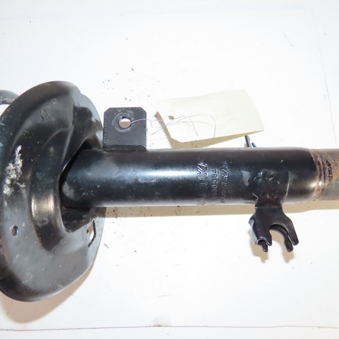 Amortisseur avant droit occasion  Citroën C3 II (SC_) 1.2 vti 82 (2012-2016) 5 portes   9801736180  4