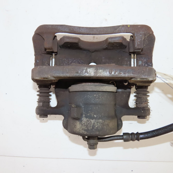 Etrier de frein avant gauche occasion  Kia VENGA (YN) 1.4 cvvt (2010)   581801PA00  4