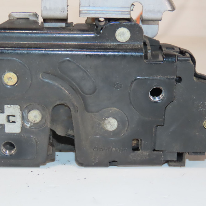 Serrure porte avg occasion  Audi A3 (8P1) 1.9 tdi (2003-2010) 3 portes   4E1837015  3