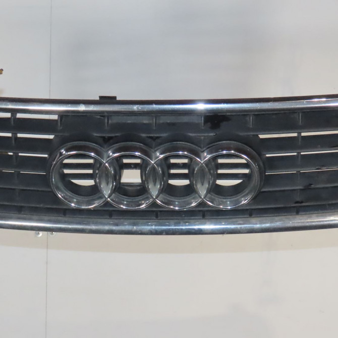Calandre occasion  Audi A4 B6 (8E2) 1.9 tdi (2000-2004) 4 portes   8E0853651F3FZ  1