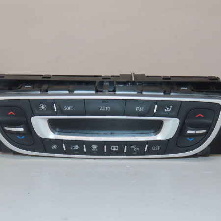 Commande de chauffage occasion  Renault MEGANE III Grandtour (KZ0/1) 1.5 dci (kz09, kz0d, kz1g, kz29, kz14, kz1w, kz10, kz1f,... (2009) 5 portes   275100007R 