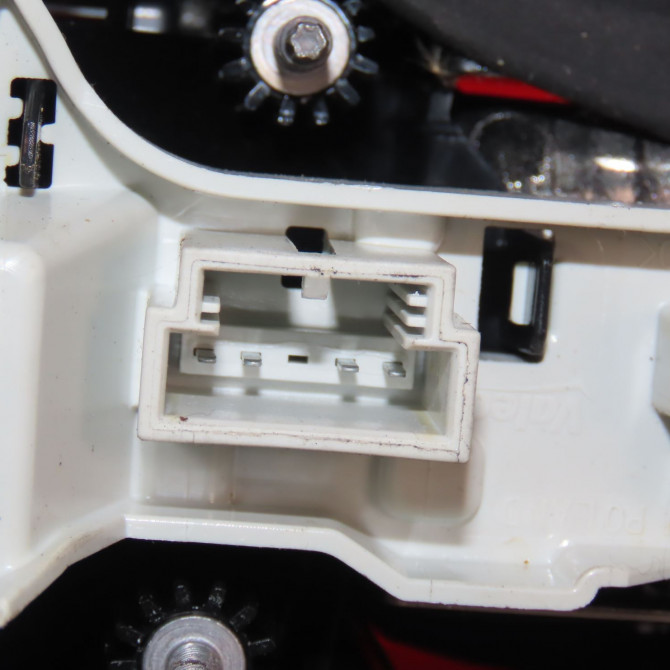 Feu arrière interieur gauche occasion  Volkswagen vw GOLF VII (5G1, BQ1, BE1, BE2) 1.6 tdi (2012-2017)   5G0945093AC  4