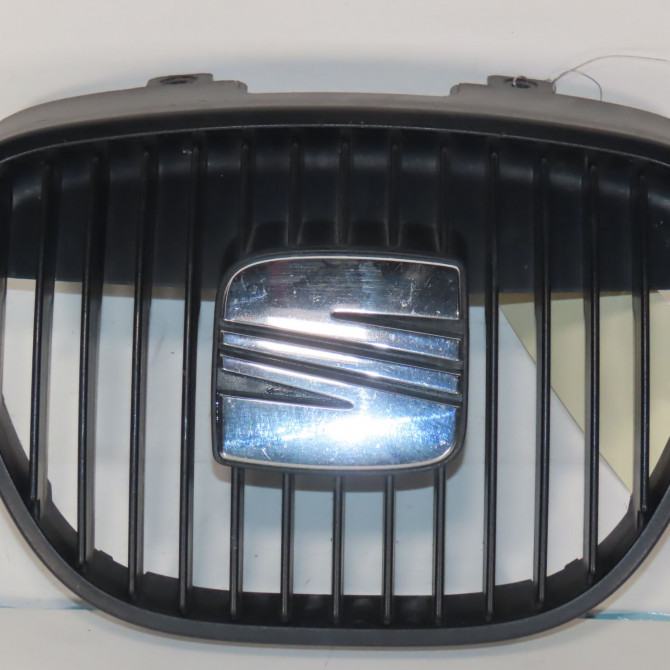 Calandre occasion  Seat CORDOBA (6L2) 1.4 tdi (2002-2005)   6L0853651D9B9  1