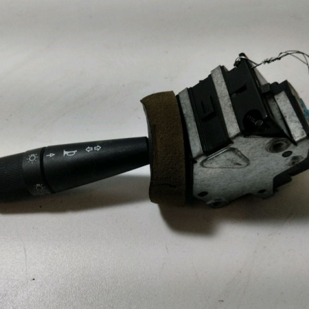 Commande eclairage occasion  Peugeot 205 II (20A/C) 1.1 (1987-1992) 5 portes   625341 