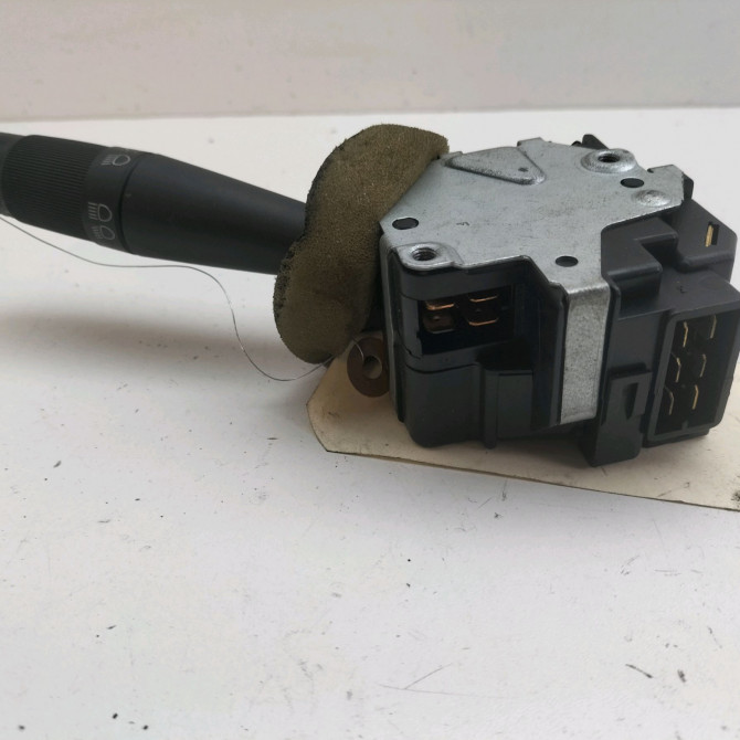 Commande eclairage occasion  Peugeot 205 II (20A/C) 1.4 (1988-1998)   625341  3