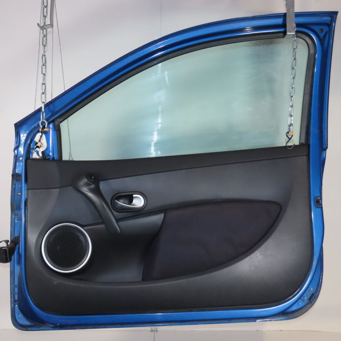 Porte avant droite occasion  Renault CLIO III (BR0/1, CR0/1) 1.5 dci (br17, cr17) (2005-2012) 5 portes   7751476109  2