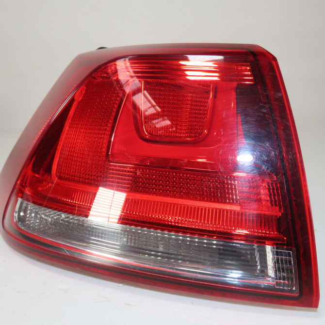 Feu arrière gauche occasion  Volkswagen vw GOLF VII (5G1, BQ1, BE1, BE2) 1.6 tdi (2012-2017)   5G0945095M  1