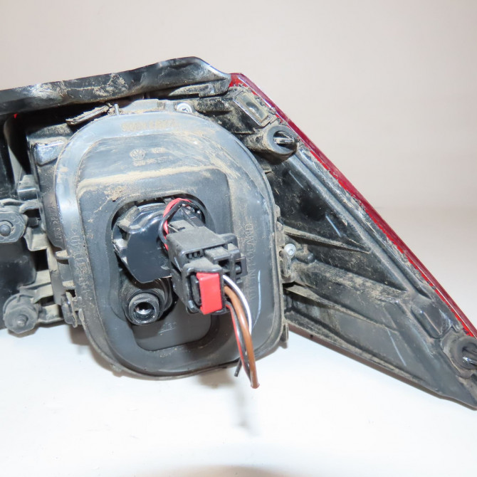 Feu arrière gauche occasion  Volkswagen vw GOLF VII (5G1, BQ1, BE1, BE2) 1.6 tdi (2012-2017)   5G0945095M  3