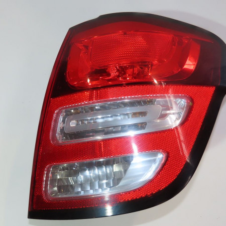 Feu arrière droit occasion  Citroën C3 II (SC_) 1.6 hdi 90 (2009)   6351KQ 