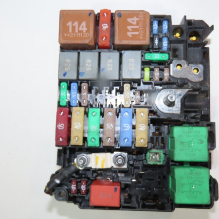 Boite a fusibles occasion  Opel CORSA F 1.2 (68) (2019)   9804848480 