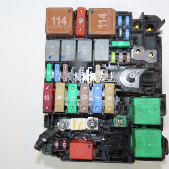 Boite a fusibles occasion  Opel CORSA F 1.2 (68) (2019)   9804848480  1