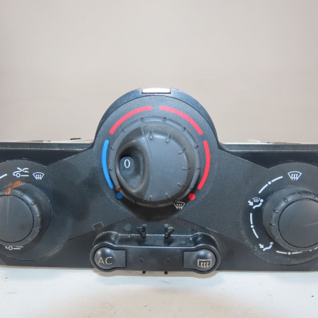 Commande de chauffage occasion  Renault SCÉNIC II (JM0/1_) 1.5 dci (jm1e, jm16) (2005-2008) 5 portes   7701056580 