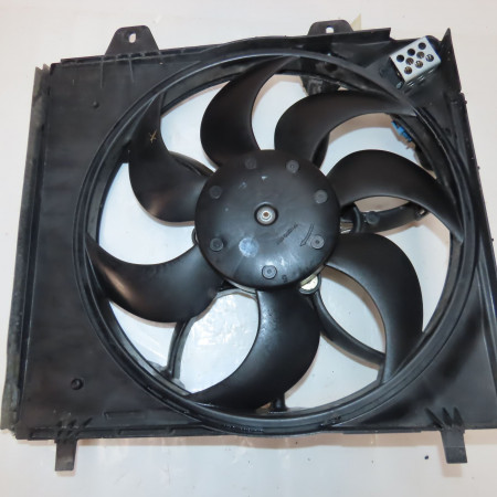 Moteur ventilateur radiateur occasion  Peugeot 208 II (UB_, UP_, UW_, UJ_) 1.2 puretech 100 (2019) 5 portes   9827752980 