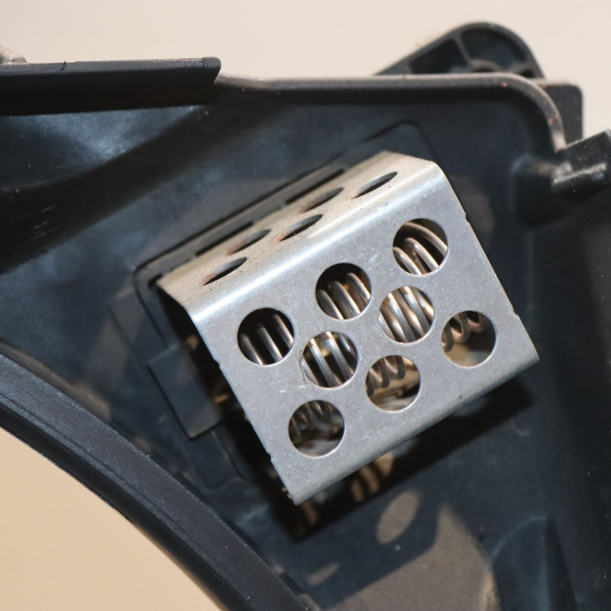 Moteur ventilateur radiateur occasion  Opel CORSA F 1.2 (68) (2019)   9827752980  2