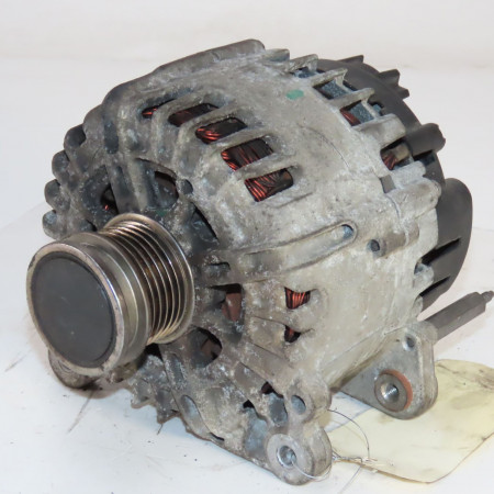 Alternateur occasion  Volkswagen vw GOLF VII (5G1, BQ1, BE1, BE2) 1.4 tsi (2014-2020)   04E903023K 