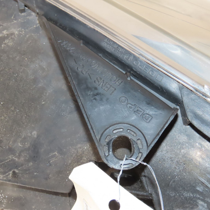 Phare droit occasion  Peugeot 206 Van 1.4 hdi (2001-2009)   6206A0  4