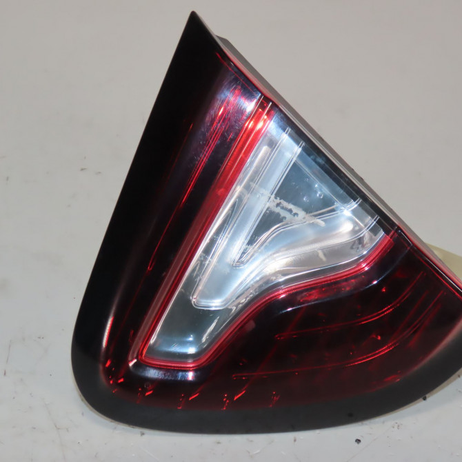 Feu arrière intérieur droit occasion  Renault CAPTUR I (J5_, H5_) 1.5 dci 90 (2013) 5 portes   265508073R  1