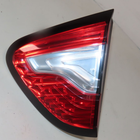 Feu arrière intérieur droit occasion  Renault CAPTUR I (J5_, H5_) 0.9 tce 90 (2013) 5 portes   265500812R 