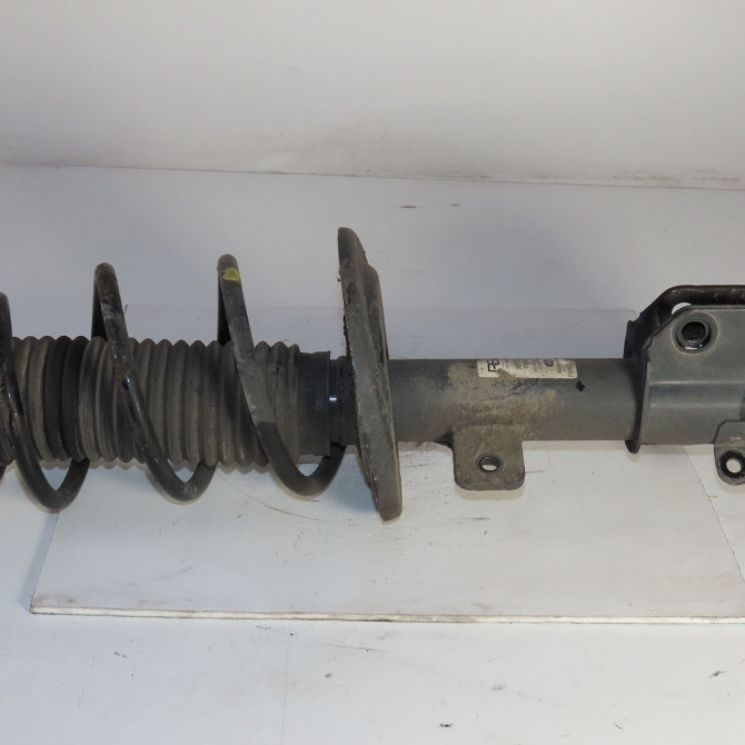 Amortisseur avant gauche occasion  Opel CORSA F 1.2 (68) (2019)   9837413780  1