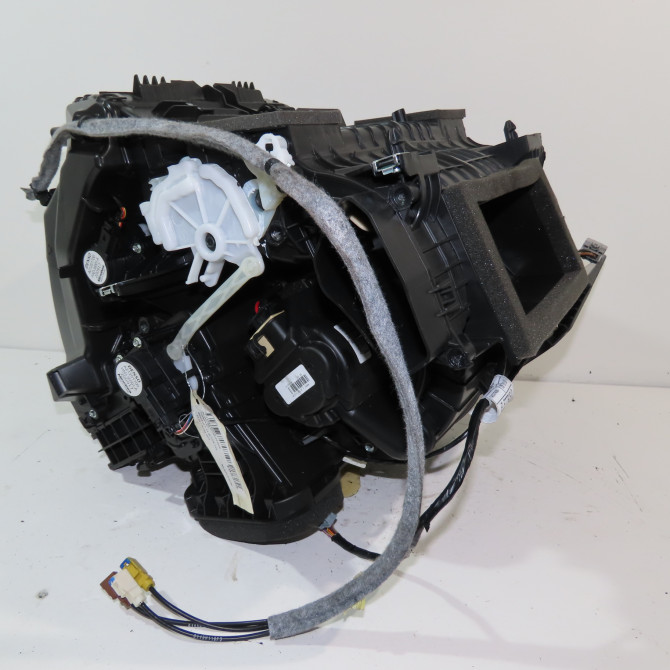 Bloc de chauffage complet occasion  Renault CLIO IV (BH_) 1.2 tce 120 (bhau) (2016)   272703970R  3