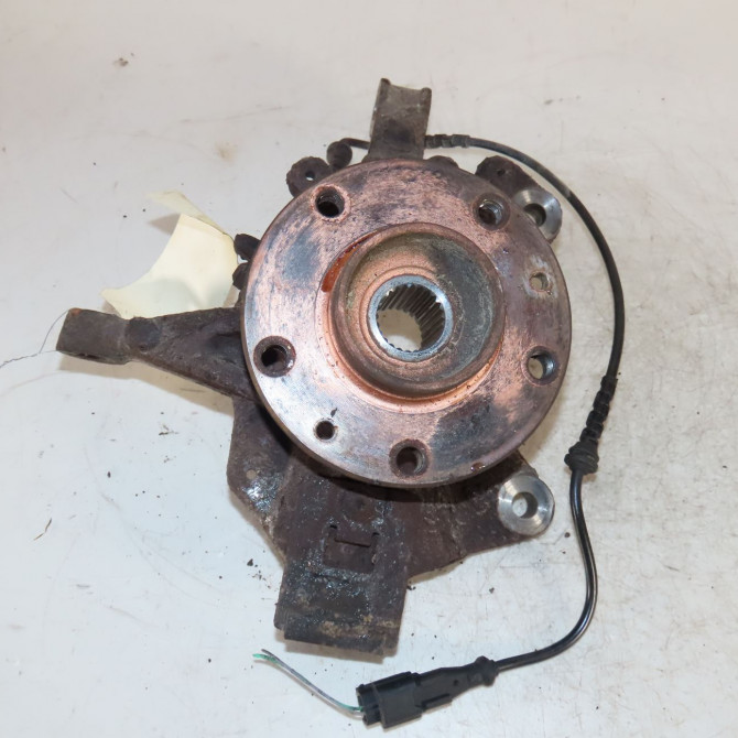 Fusee avd occasion  Renault MEGANE III 3/5 portes (BZ0/1_, B3_) 1.5 dci (2009)   400140080R  2