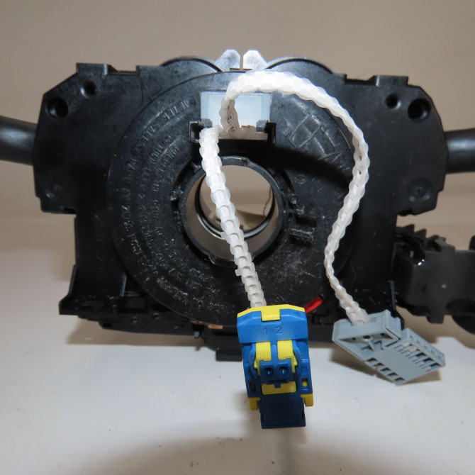 Bloc commodos occasion  Citroën C2 (JM_) 1.1 (2003-2012) 3 portes   96660124XT  4