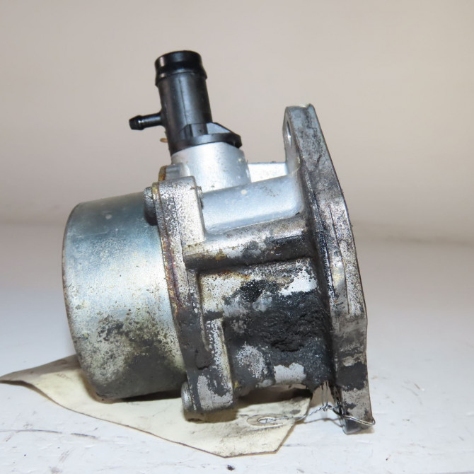 Pompe a vide occasion  Renault CLIO III Grandtour (KR0/1_) 1.5 dci (kr0f) (2007-2012) 5 portes   146505272R  5