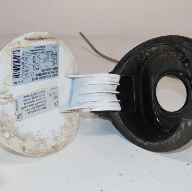 Volet de trappe carburant occasion  Seat IBIZA IV (6J5, 6P1) 1.0 (2015-2017)   6J4809905FGRU  3