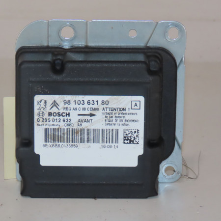 Boitier pyrotechnique occasion  Peugeot 208 I (CA_, CC_) 1.2 vti 82 (2012)   9810363180 