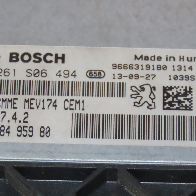 Calculateur moteur occasion  Peugeot 208 I (CA_, CC_) 1.6 (2012)   9678495980  2
