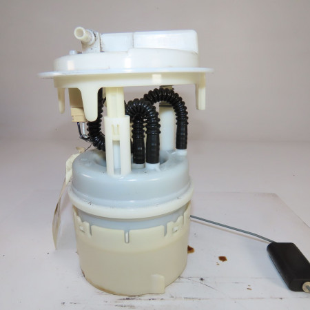 Pompe à carburant immergée occasion  Peugeot 206+ (2L_, 2M_) 1.1 (2009-2013)   9642124080 