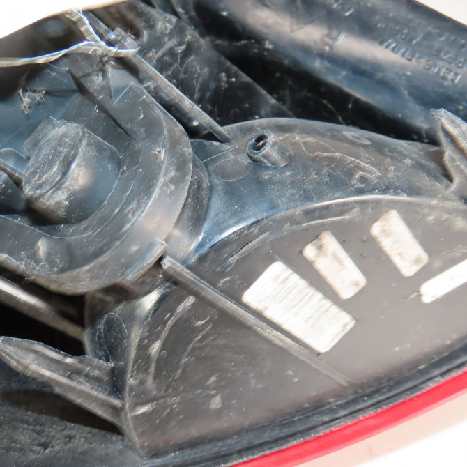 Feu arrière droit occasion  Citroën C4 II (NC_) 1.4 vti 95 (2009)   6351KS  5